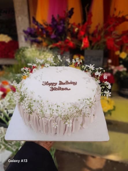 Vanilla sponge cake